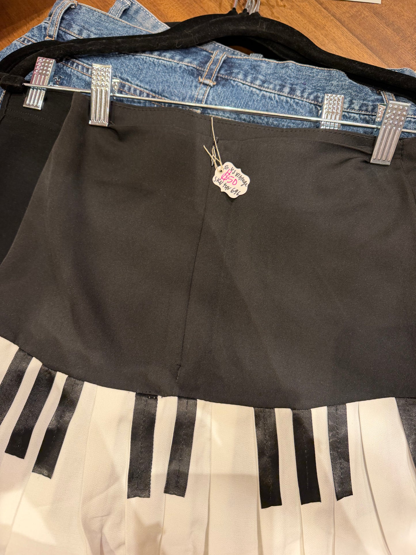 Piano keys mini skirt - sku tuv #696
