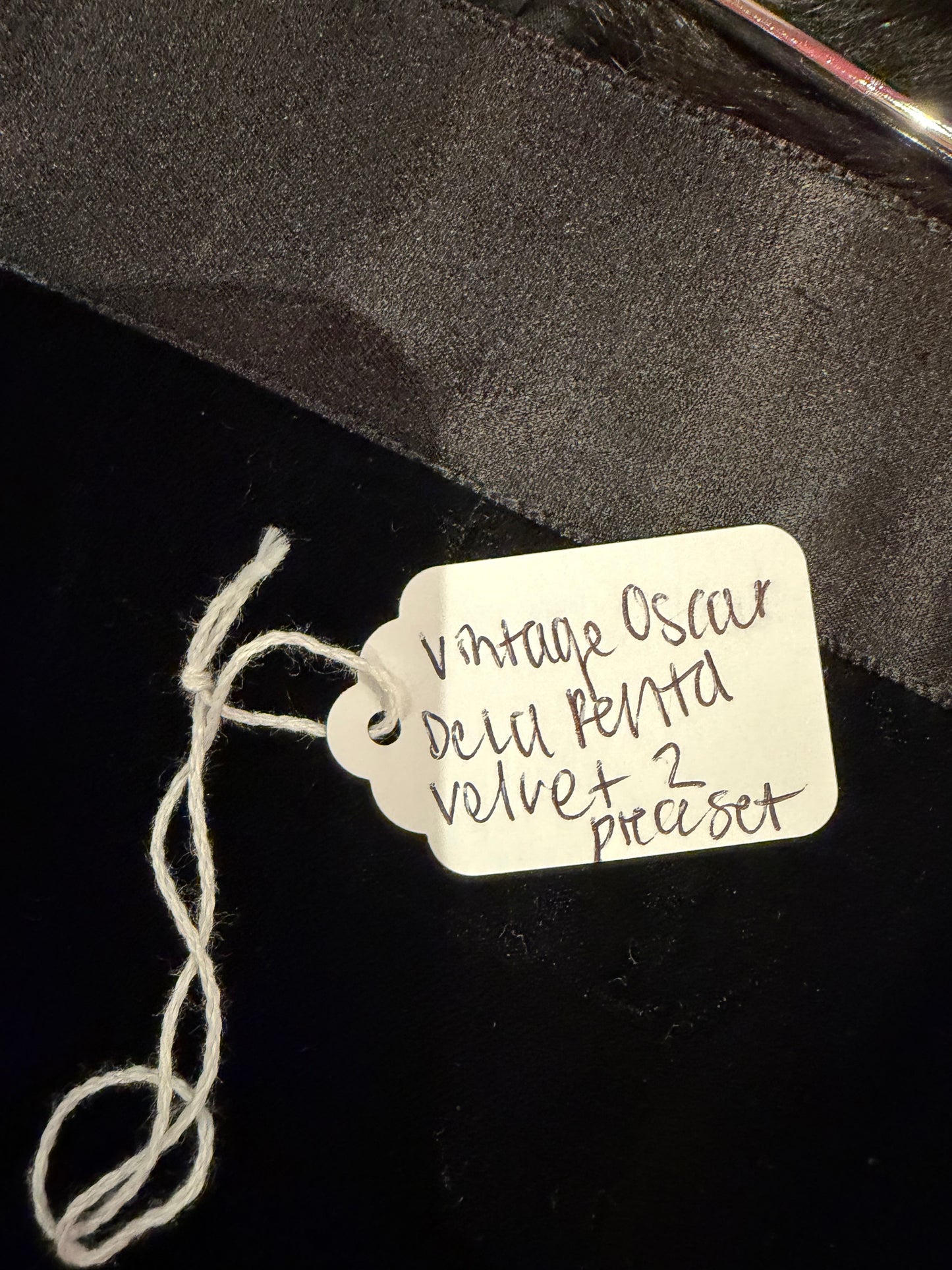 Vintage Oscar de La Renta Velvet 2 piece set TUV #3169 size 8