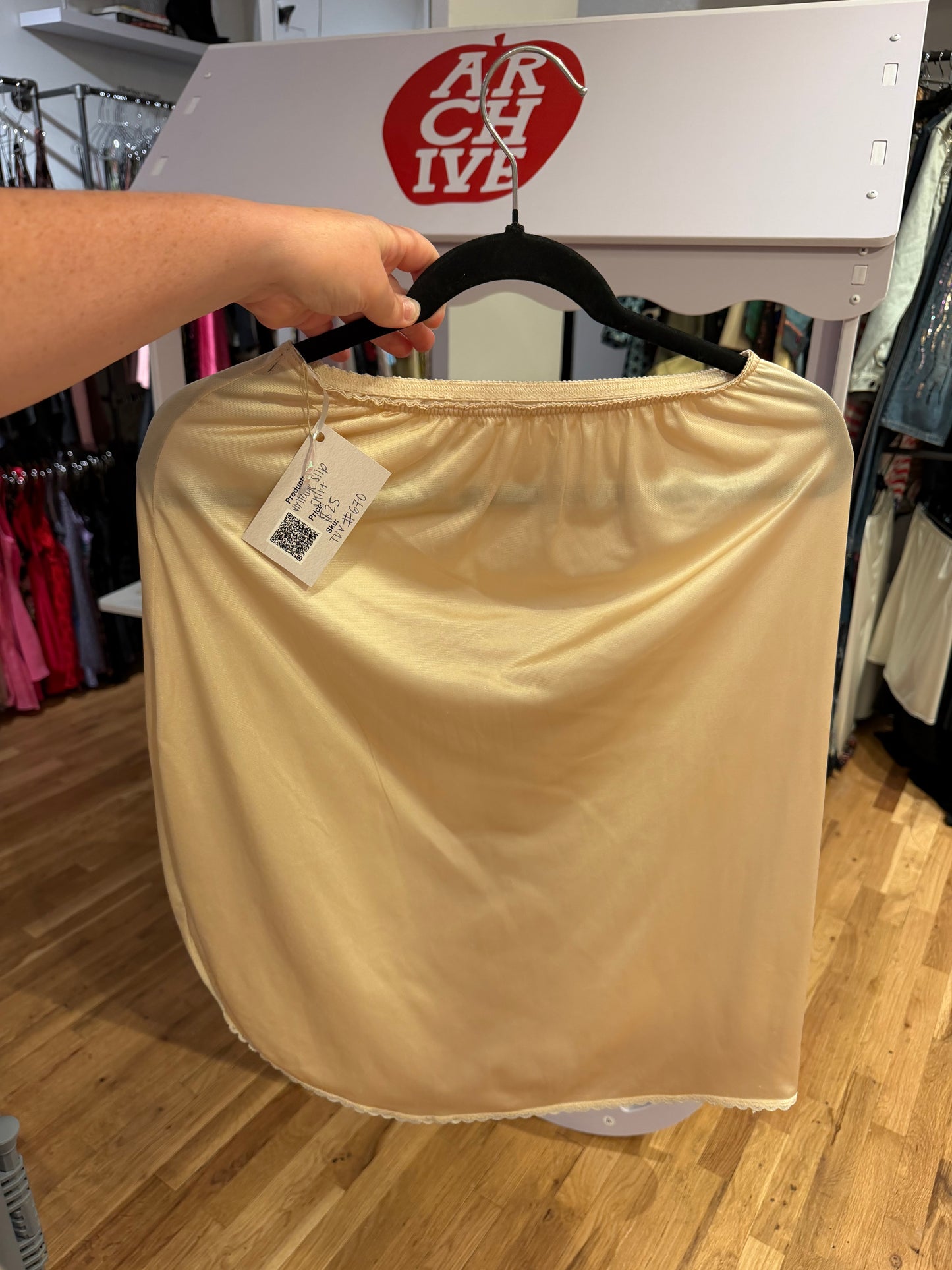 Vintage slip skirt - tuv #670