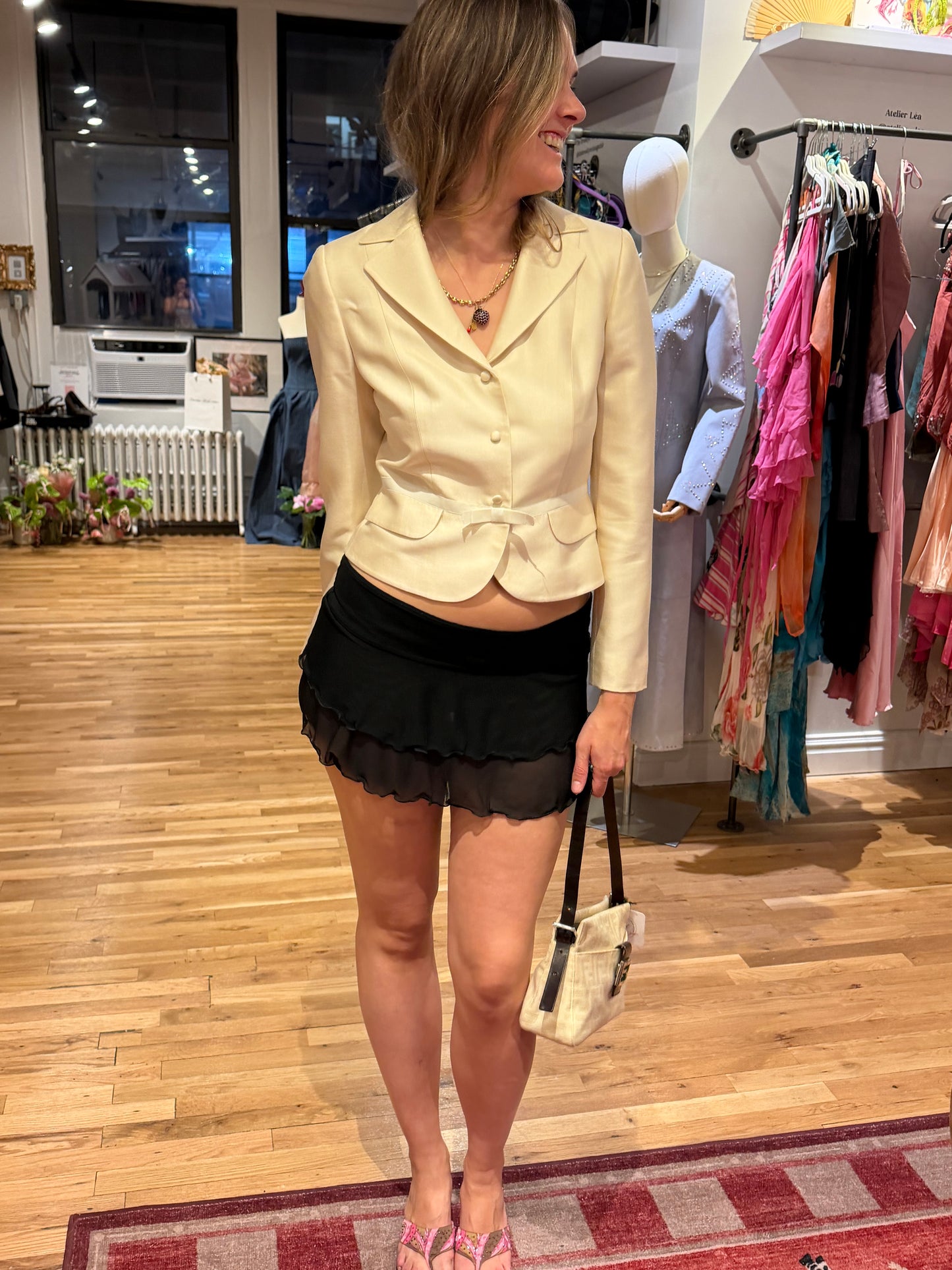 Tahari white silk and wool suit set with bow detail and ruffle skirt sku tuv #609