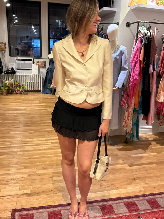 Tahari white silk and wool suit set with bow detail and ruffle skirt sku tuv #609