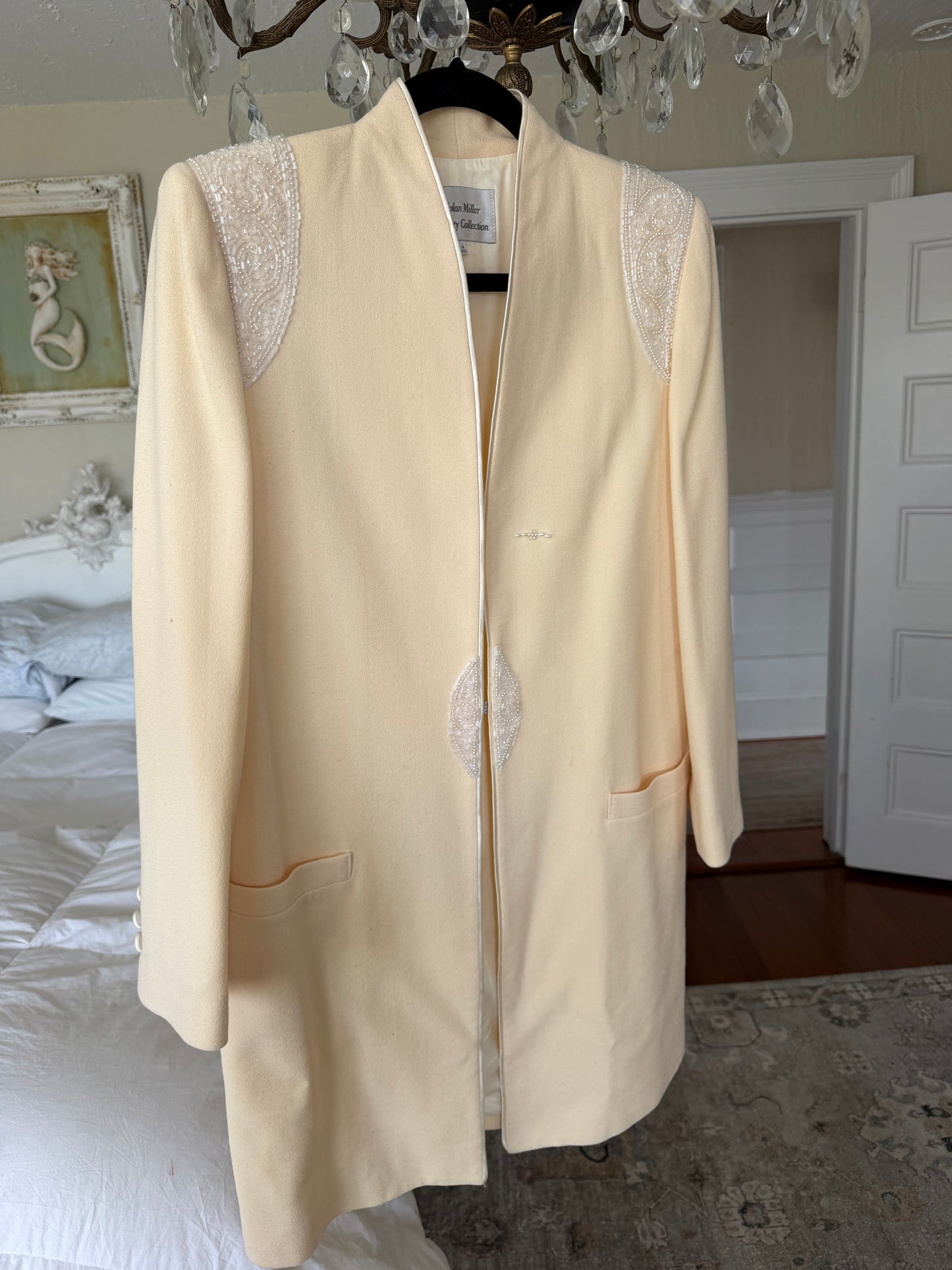 Vintage White Beaded Blazer size 8