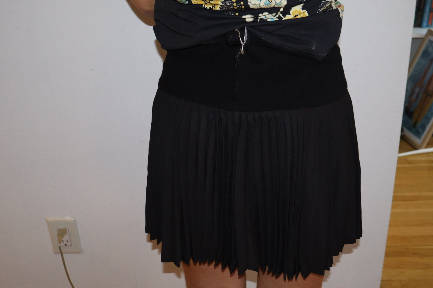 Thierry Mugler black pleated mini skirt size 42 - SKU tuv #463