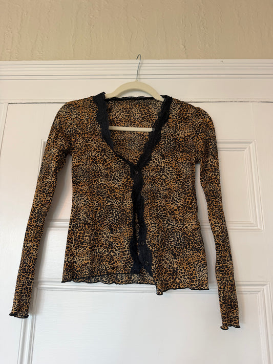 Cheetah top with black lace details - SKU TUV #45636
