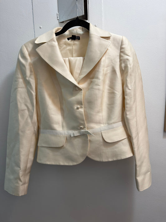 Tahari white silk and wool blend blazer and skirt set - SKU TUV #609