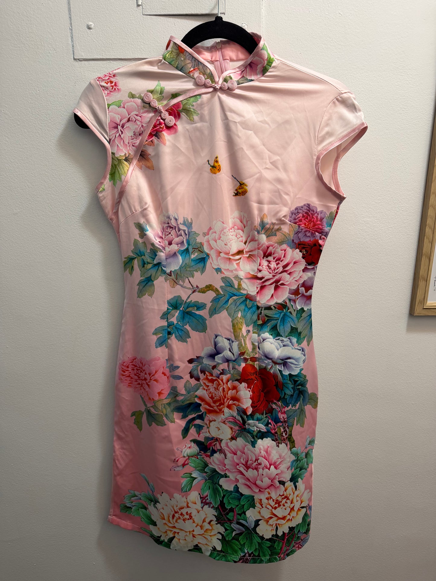 Vintage silk pink qipao dress