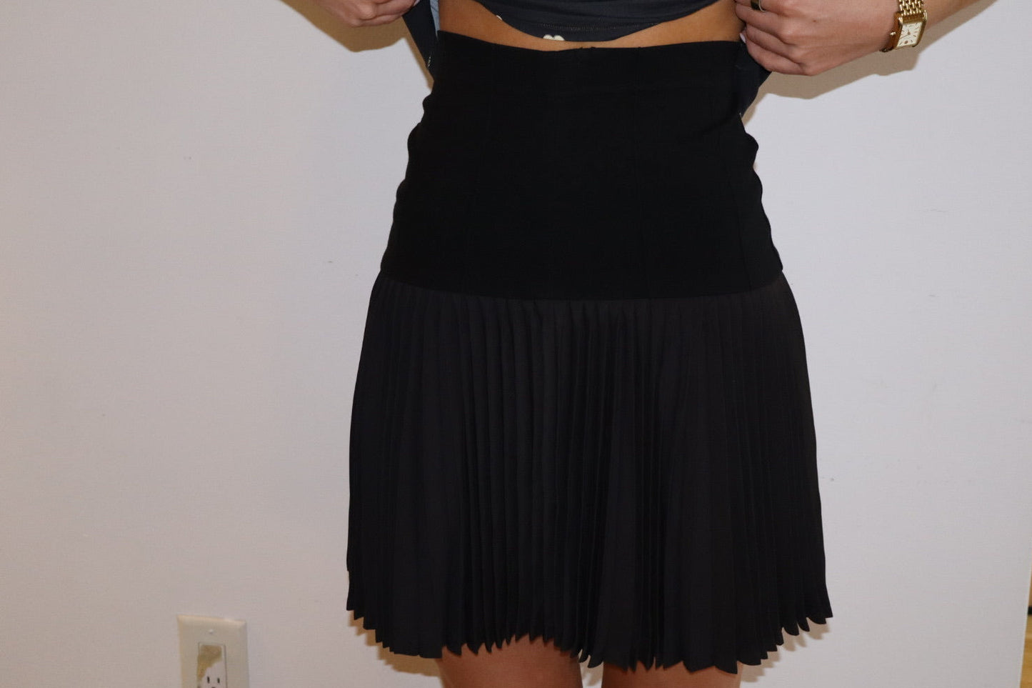 Thierry Mugler black pleated mini skirt size 42 - SKU tuv #463