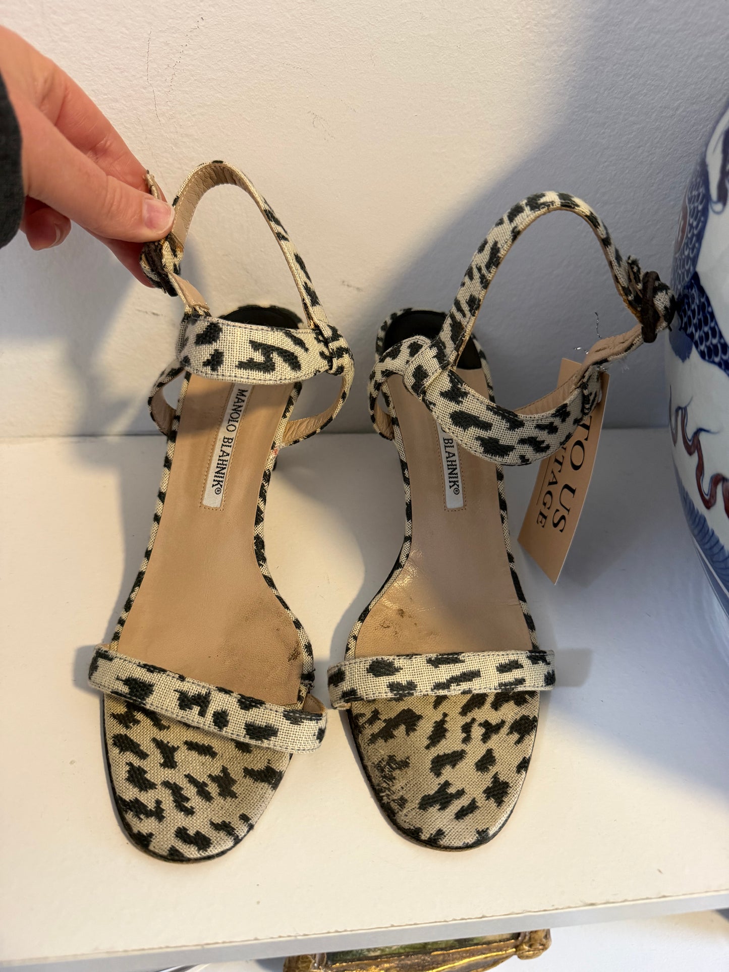 Manolo Blahnik white and black sandals - TUV #23468